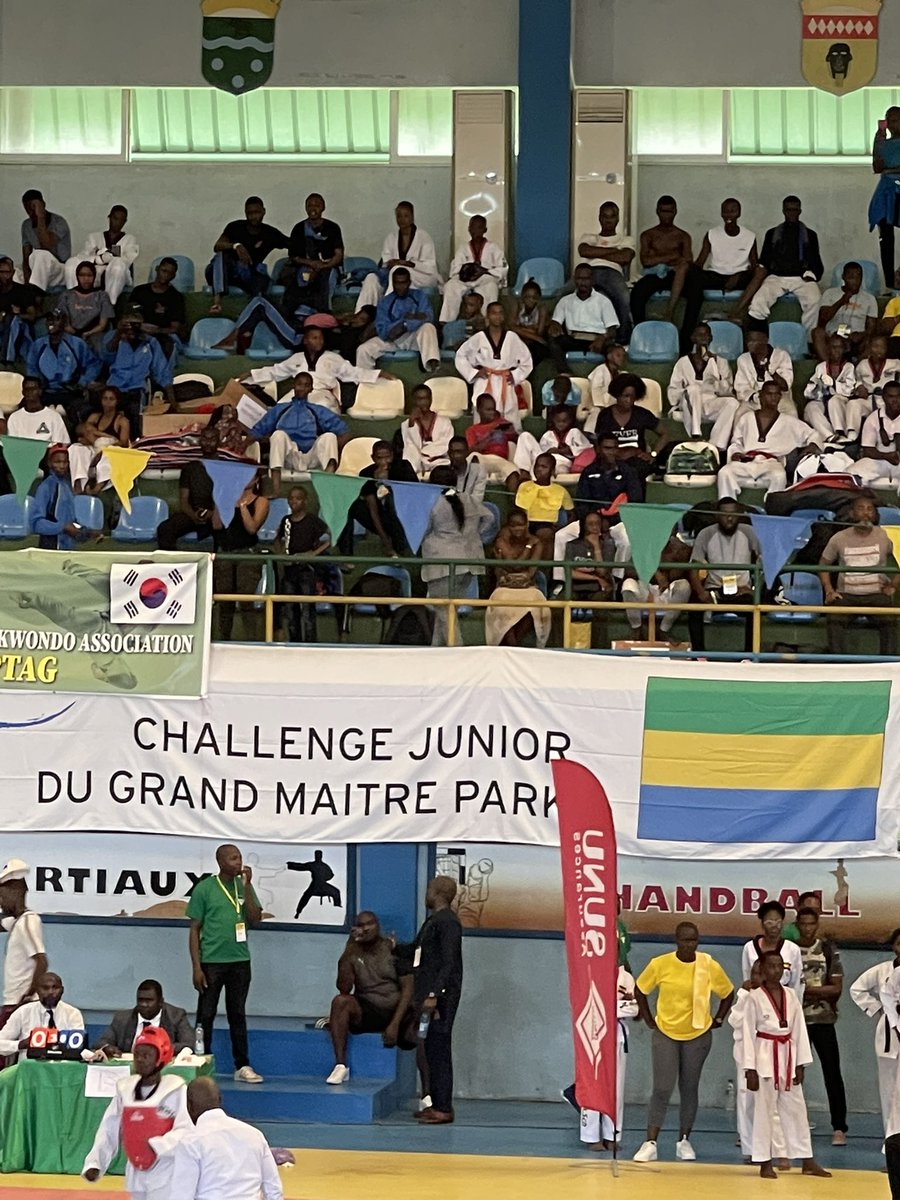 Retour en image sur le tournois Challenge Grand Maitre Park du week-end dernier. Plus de 1000 participants ont pris part à cet événement #taekwondo Merci Grand Maitre Park #gabon #tournois #libreville