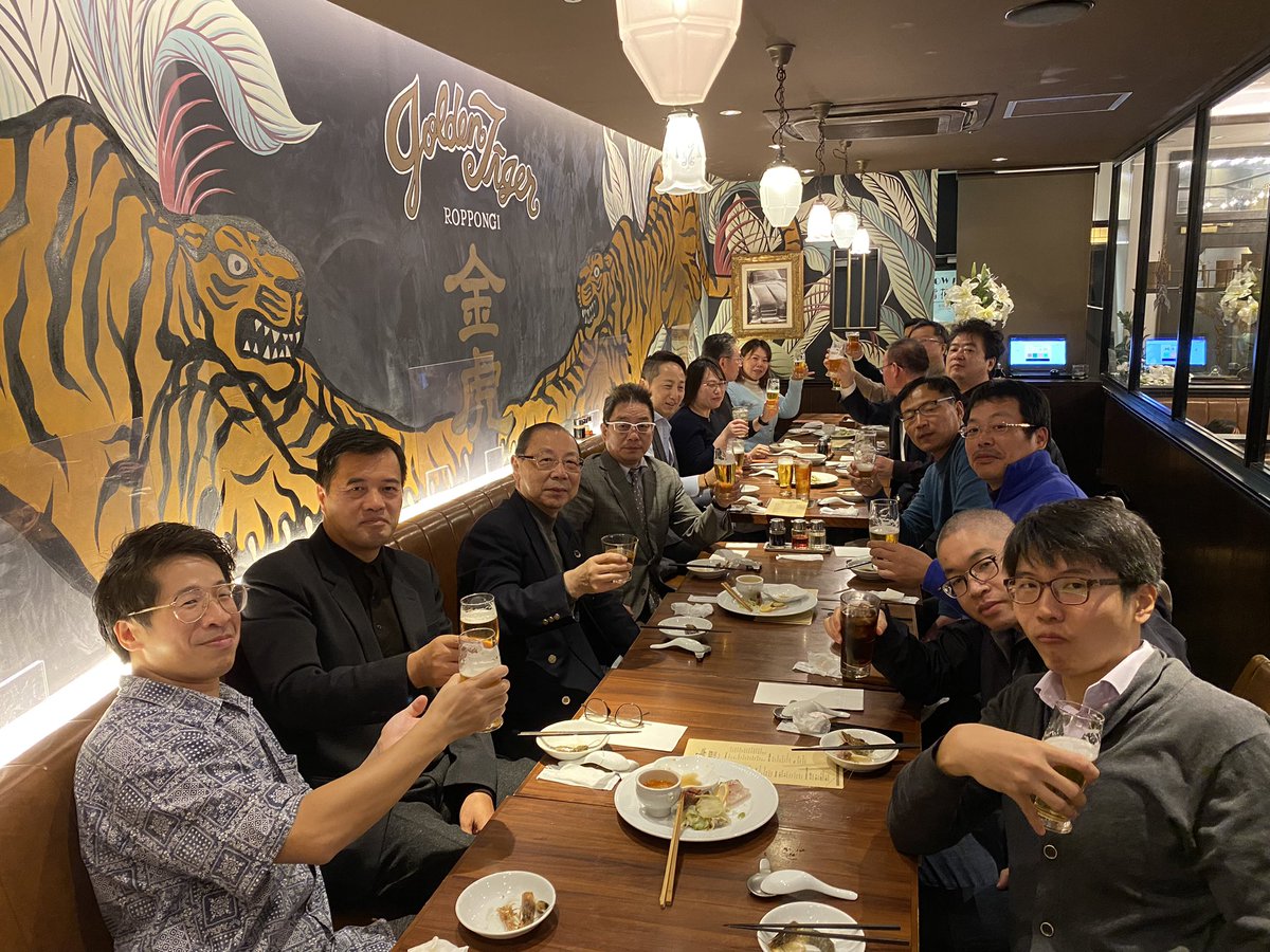 kengooabc's tweet photo. 東京友人達と忘年会です。 https://t.co/yZAgMXqNaE