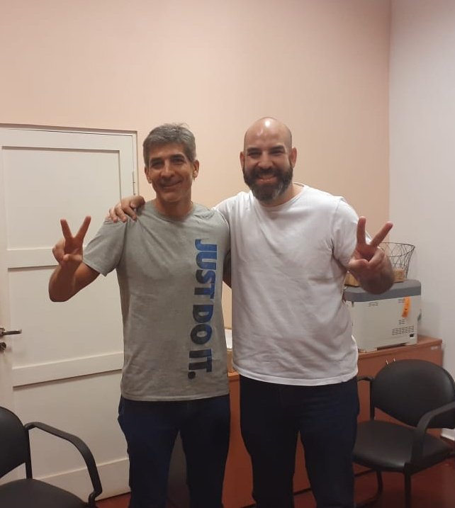 Me reuní con Hector "Negrito" Rodriguez, Presidente del histórico Club Luz y Fuerza, para trabajar juntos por nuestra querida Posadas, con una mirada desde el #Deporte y la #Conectividad📡👩‍💻🧑‍💻⚽️🏀
Nuestra ciudad necesita lograr el pleno desarrollo de todos los barrios 🌆