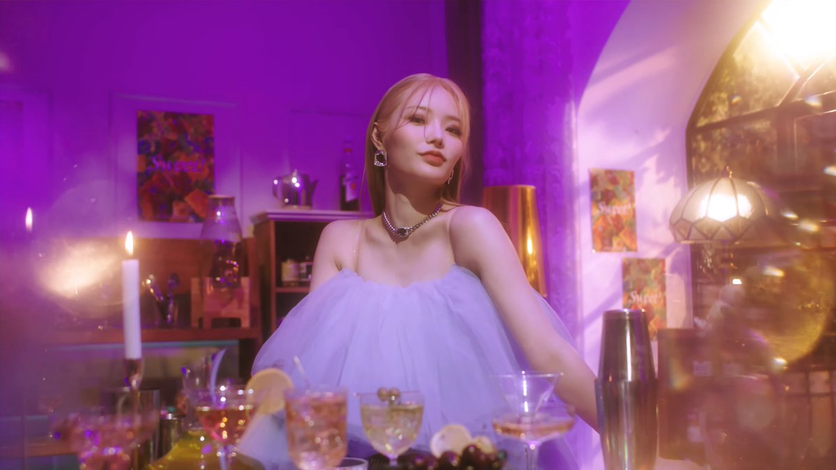 FIFTYFIFTYPH_'s tweet photo. #KEENA snaps from WHAT IF Concept Video 

#FiftyFifty #TheFifty #Higher
#피프티피프티 #하이어 https://t.co/0qzhDJTKPZ