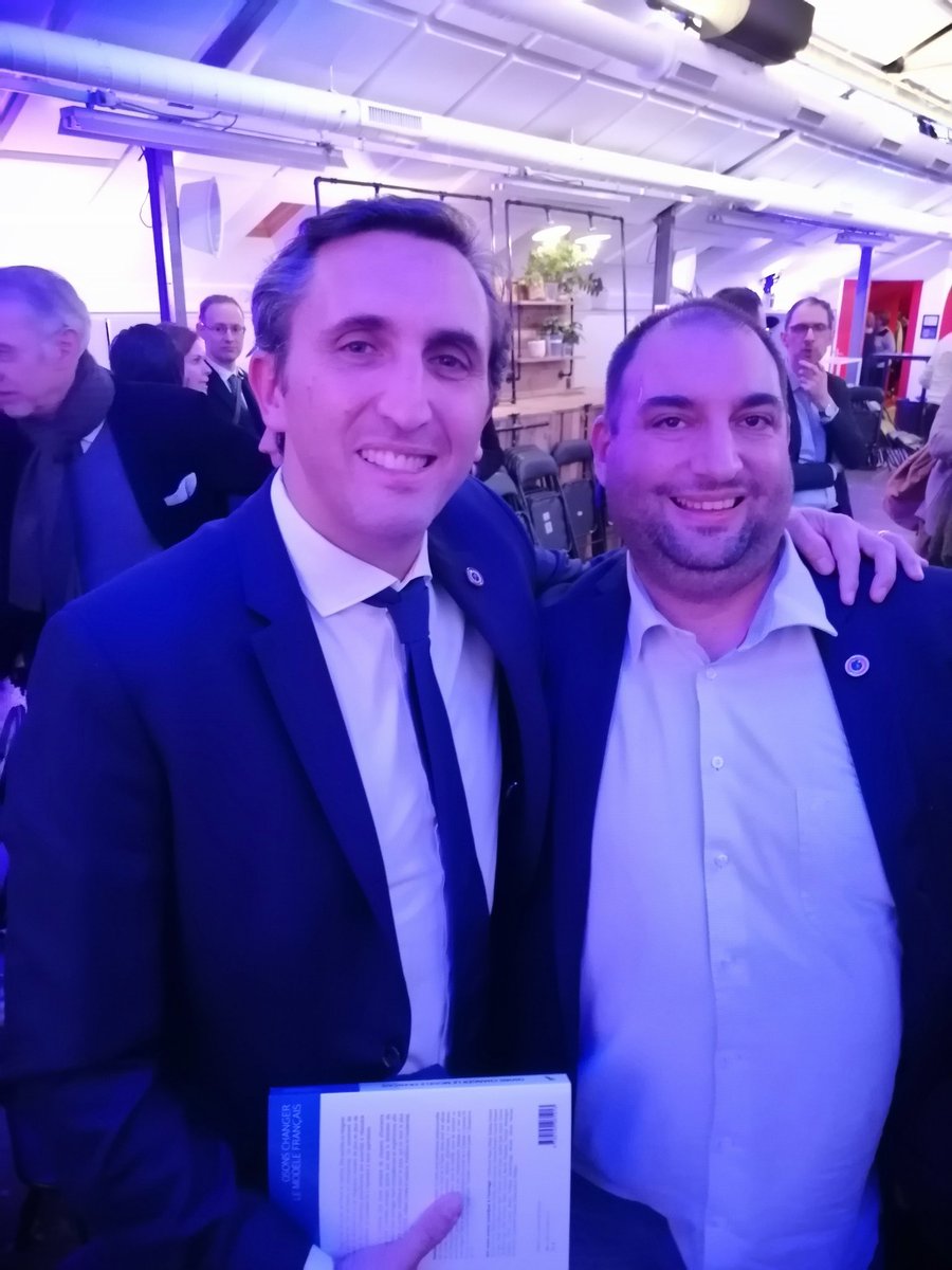 JeanManuelPere4's tweet photo. Pour le deuxième tour des élections de la présidence LR , je renouvelle  tout mon soutien à Bruno RETAILLEAU et à son équipe de campagne. Bruno Retailleau a toutes les qualités pour rassembler les Republicains ,notre famille politique  et refonder les LR. 
#JeVoteBruno https://t.co/OSPMDkQcML