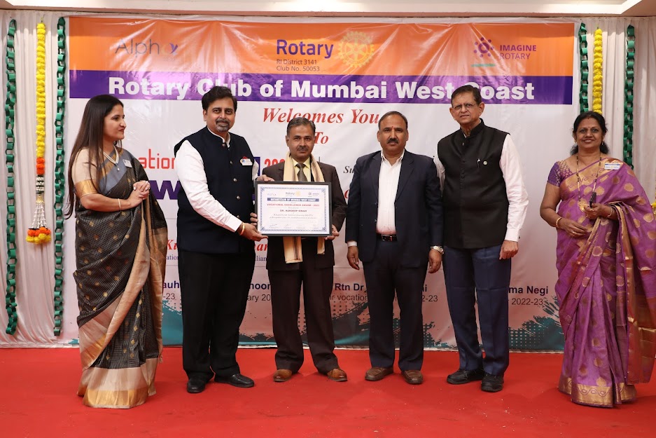 UniqueSODHI's tweet photo. Dr. Hardeep Singh honored by Rotary Club of Mumbai West Coast on 03rd December, 2022 https://t.co/nofChIESqN