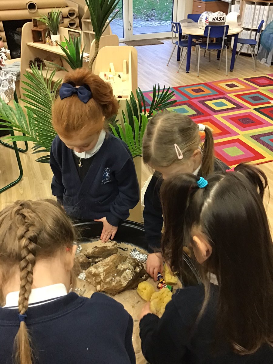 FS_BBSM's tweet photo. We had lots of fun on our Space day last week. We visited the moon and saw lots of planets on our way. It was bouncy on the because there was no gravity. We enjoyed being astronauts just like Neil Armstrong. #smbbscience https://t.co/xdKiN33DbN