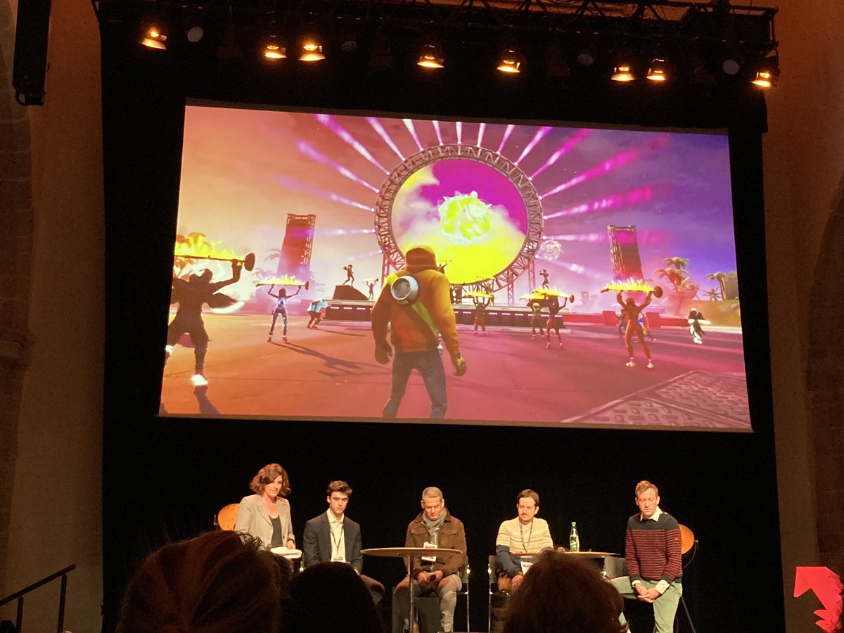 Table ronde autour du #metavers avec <a href="/usymbol/">Ferran Argelaguet</a> de l’équipe projet @Hybrid_TeamVR. 
Quels pourraient être les usages du #metavers ?