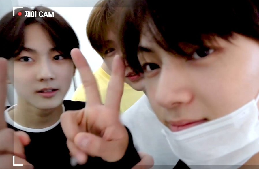 Jaywon_4life_'s tweet photo. Cutest jaywon you'll see today https://t.co/hxHTDjqhWd