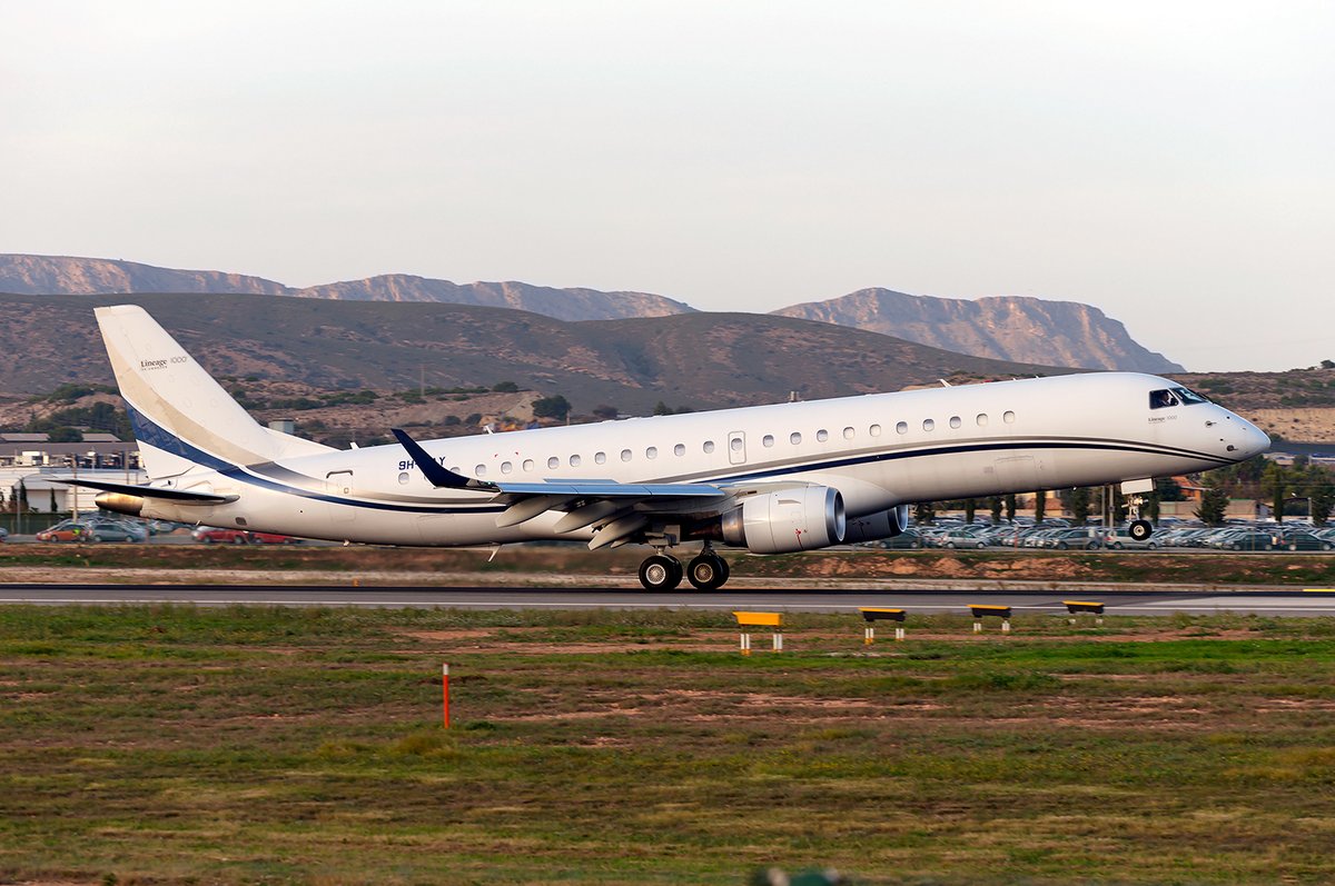 Primicia en <a href="/ALC_Airport/">Aeropuerto Alicante-Elche Miguel Hernández</a> con la novedosa visita del Embraer 190 - Lineage 1000  9H-FAY de #AirXcharter desde Riyahd en vuelo Ejecutivo VIP (S/N 19000438)

Embraer 190 - Lineage 1000 registration 9H-FAY of #AirXcharter landing on runway 10 at <a href="/ALC_Airport/">Aeropuerto Alicante-Elche Miguel Hernández</a> from Riyadh S/N 19000438.
