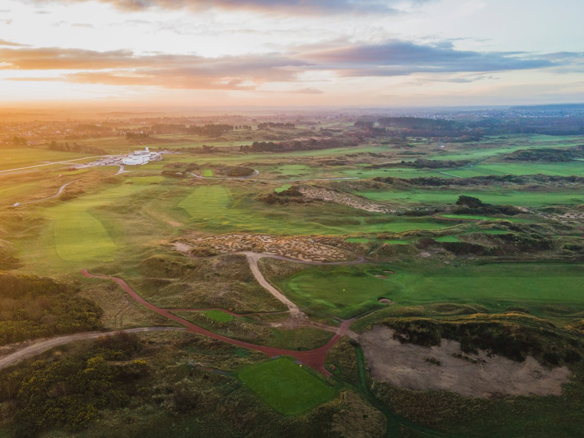 A great photo showing off some of the new dune work completed on the 10th

Fantastic work by <a href="/MartinTwist2/">Martin Twist</a> &amp; <a href="/MassamsSupplies/">Massams Supplies Ltd</a>!

📷 <a href="/worden_max/">Max Worden Photography</a>