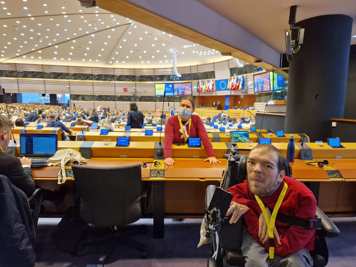loredanadicsi's tweet image. Participating with @kamiloulis @EYY2022 final Conference organised by @Europarl_EN &amp;amp; @EU_Commission wormly welcomed but some of our peers can&apos;t follow this no #AccessibilityFeatures available @MyEDF Public events should be inclusive of all #YoungPersonsWithDisabilities