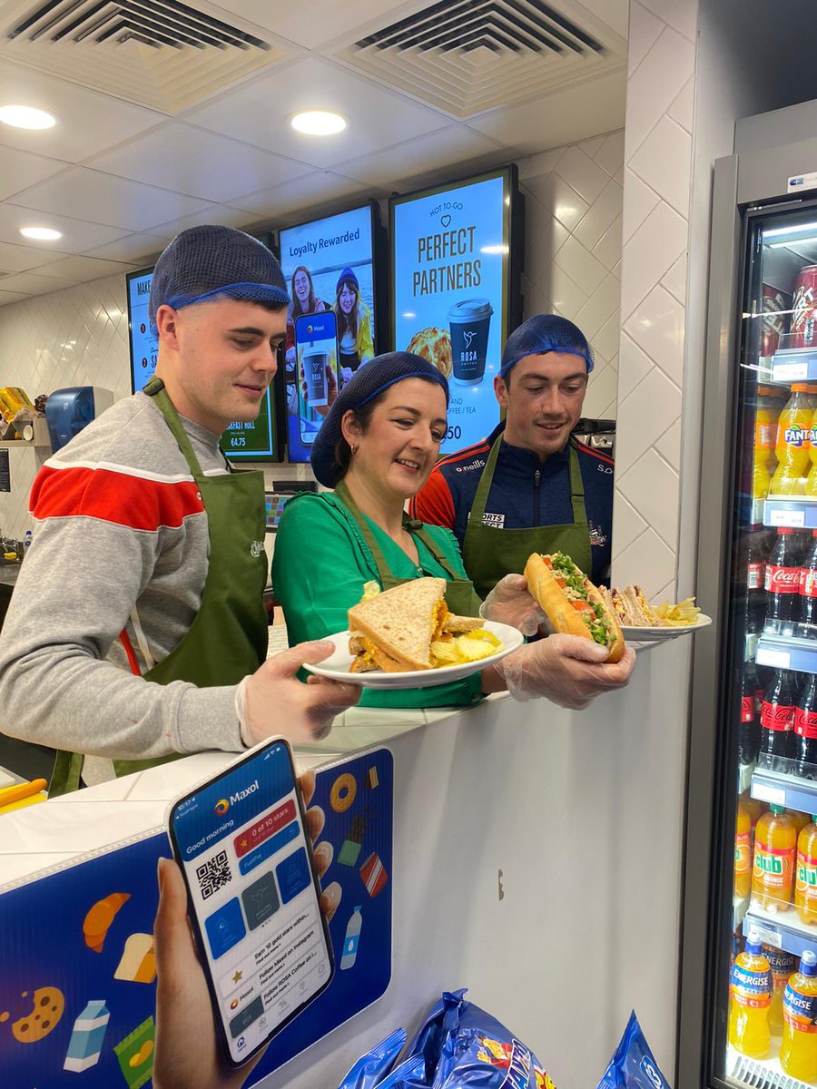 Great fun had with @darraghfitz4848 and @LillyHiggins as we took on the Maxol Deli Challenge.  We each made a signature sandwich behind the amazing fresh food deli for customers to sample.  Was an honour to be crowned winner! @TheMaxolGroup #Ad #DeliChallenge #MaxolMitchelstown