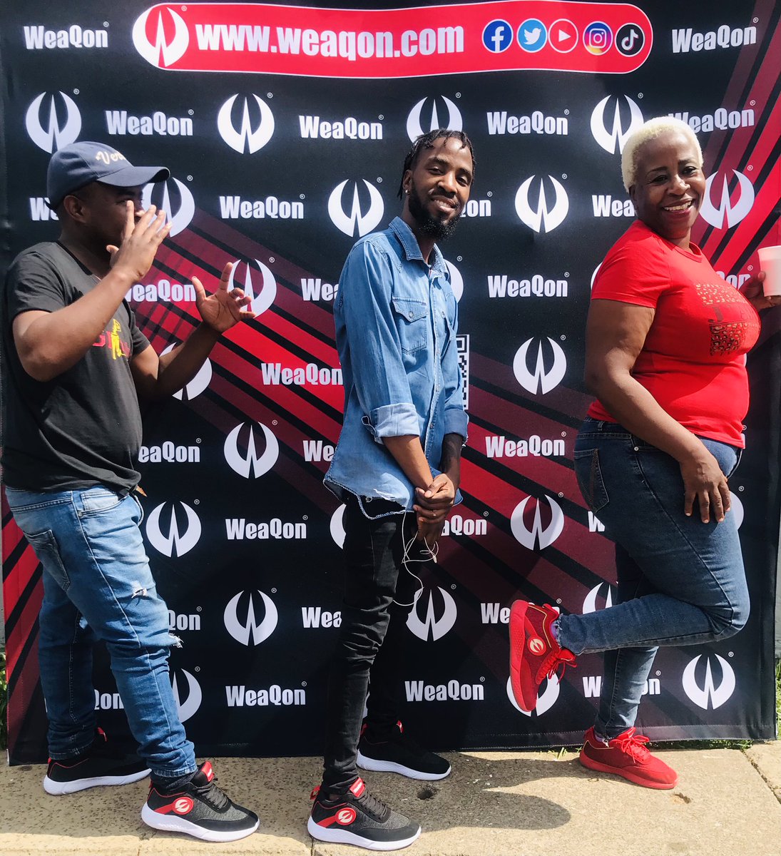 WeaQon_'s tweet photo. South Africa is the greatest country in the world 

WeaQon Classic Sneaker 
Authenticity Guarantee: ✅
Limited Stock Available 
BUY NOW!
Visit: https://t.co/IkVfV61hBC

#southafrica #weaqon #sneakers #keFestive #FIFAWorldCup https://t.co/NC7rST1iTS