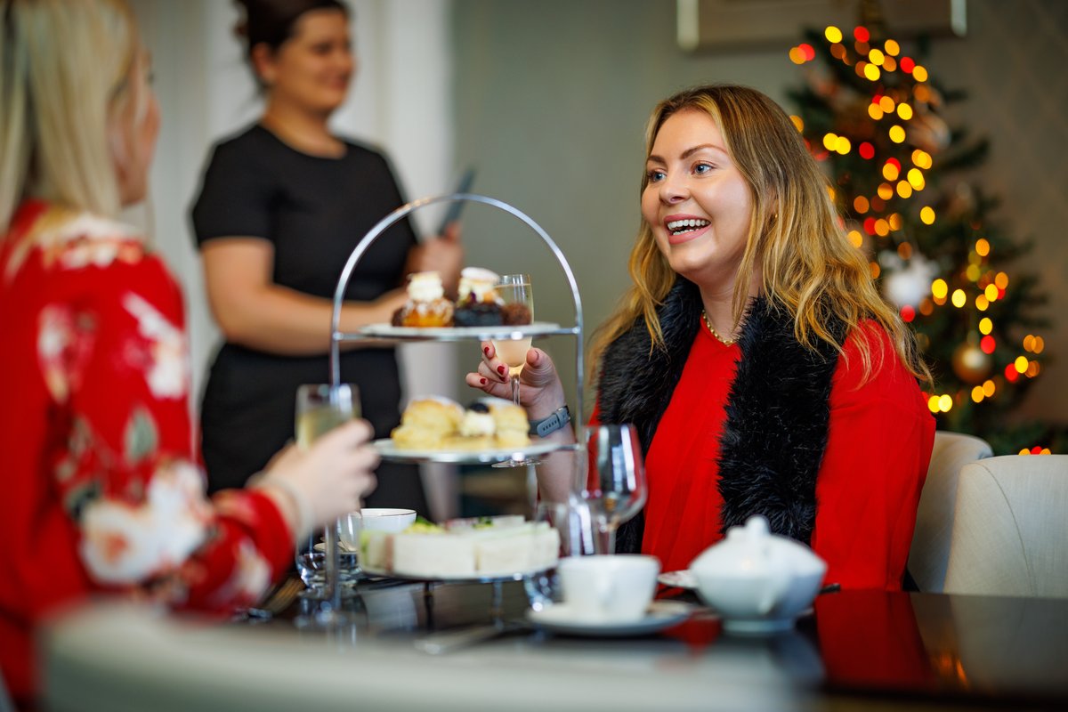 ButlerHouseKK's tweet image. Enjoy a festive afternoon tea this Saturday 10th of December, in the Lady Eleanor Restaurant at Butler House. The perfect way to catch up with old and new friends this Christmas season. 
 #festiveseason #christmasgarden #butlerhouse #christmas #afternoontea #festiveafternoontea