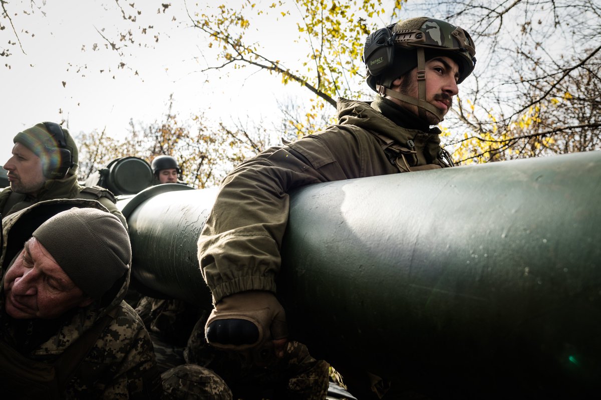 У День Збройних Сил України ми вшановуємо героїв нашого часу: українців та українок в одностроях. Цього року ЗСУ дійсно змінили хід світової історії. Українська армія сьогодні — це сила добра, яка захищає не лише Україну, а й всю Європу та фундаментальні принципи Статуту ООН.