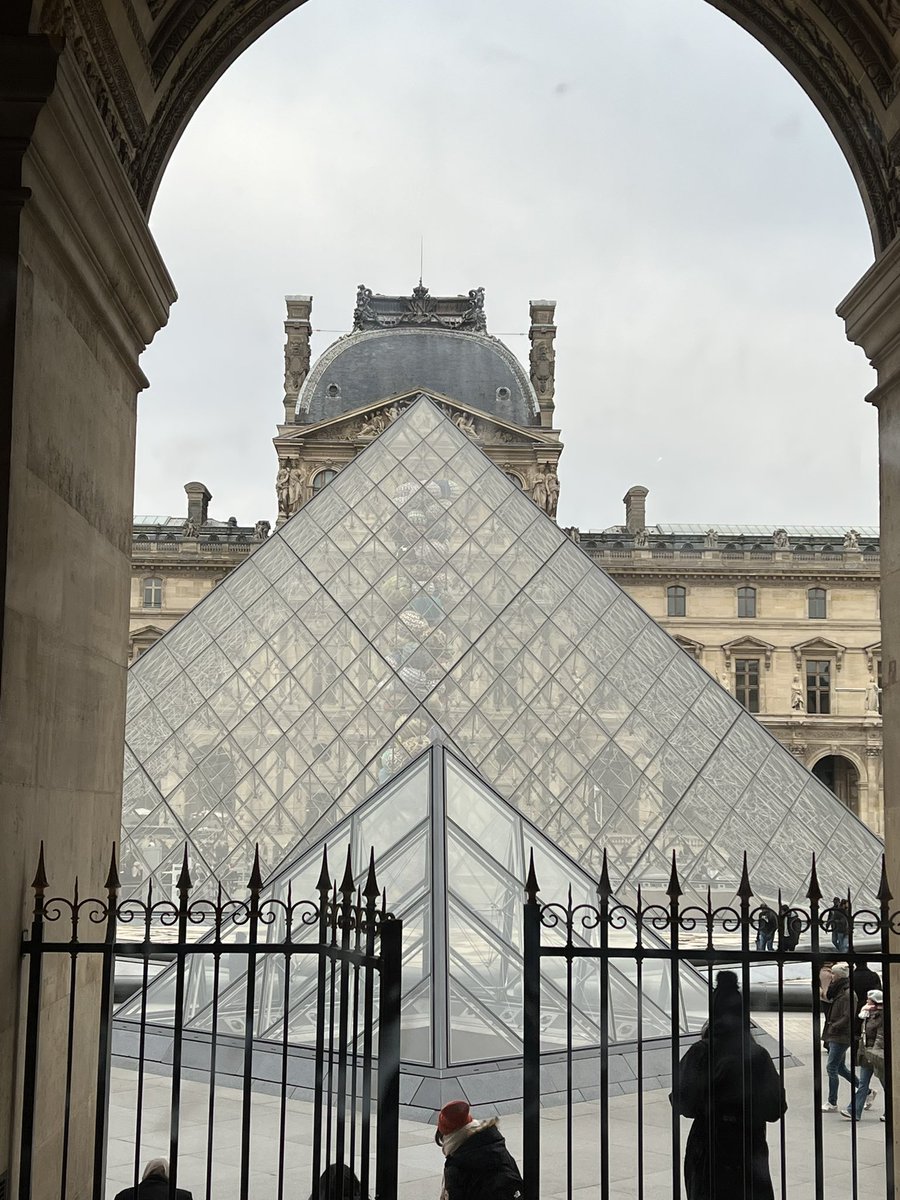 หนมว่า tweet media