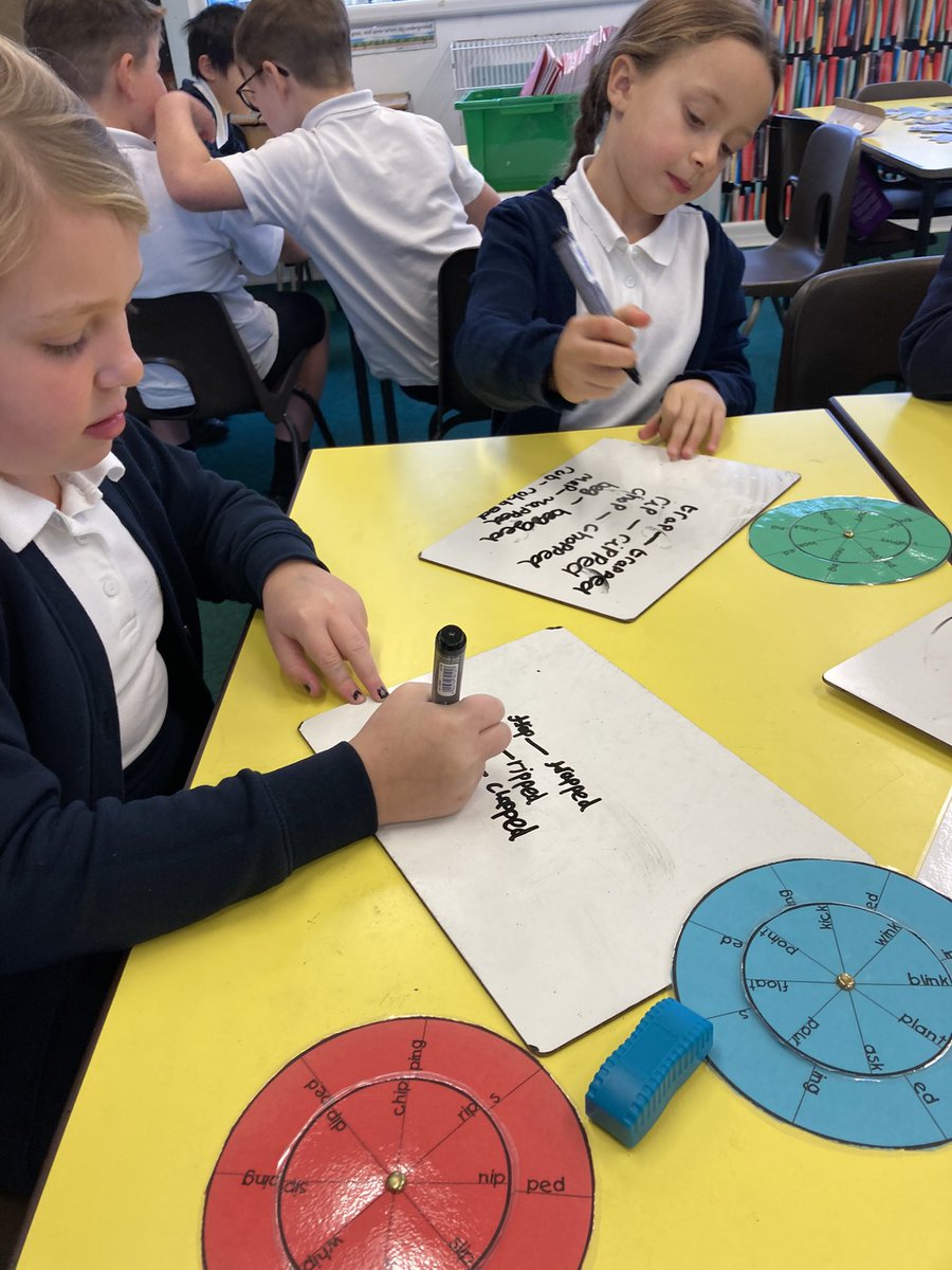 SullyPS's tweet photo. Lots of spelling games and activities in #SPSyear2/3 today. We have been learning how to double the last consonant and add ing/ed. Some even moved on to more complicated patterns! #SPSLLC https://t.co/raF3sV1zCP