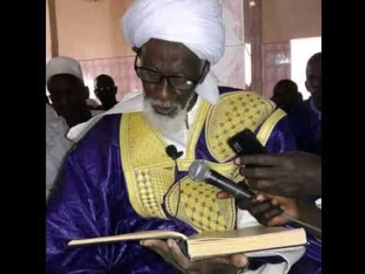 Sileye22's tweet photo. Ceerno Daha Duuké, érudit et juriconsulte,fondateur et imam de la mosquée Médina 3 de Nouakchott est décédé ce lundi 05.12.2022 à Dakar des suites d'une maladie. Il a formé des centaines de savants, selon la méthode d'enseignement spécifique du Fuuta Toro. https://t.co/9eVdawhVZp