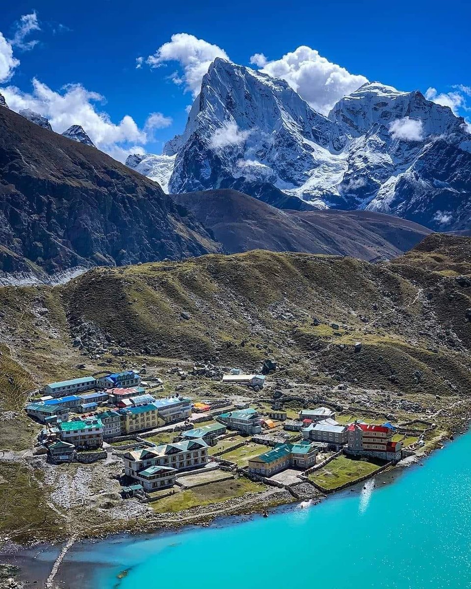 topoftheworldtr's tweet photo. Gokyo lake trek completed recently by @topoftheworldtr @Birutamang12 &amp; @bktlama108 https://t.co/oxQa5jLfUr