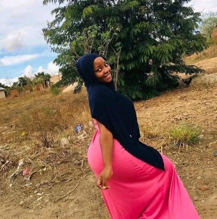daily_tips009's tweet photo. Mapenzi ya kweli ❤️ hayaitaji pesa https://t.co/kT7SfW61eh