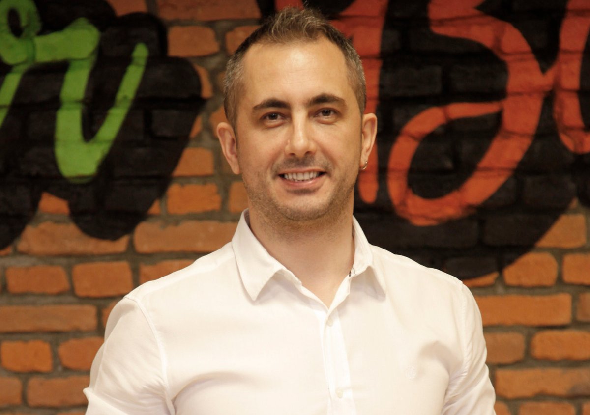 Tasarist Yaratıcı Direktörü Musa Çelik: "Trendleri yakalamanın yolu anlamaktan geçiyor"

🔸bit.ly/3uuhxVE