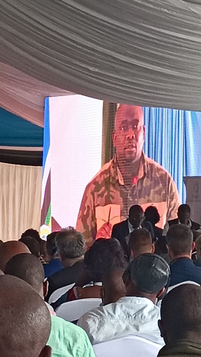 angeljulien's tweet photo. Serge Tshibangu a déploré la désinformation sur le processus de Nairobi et a fait la lecture du communiqué final du processus de #Nairobi_III avant signature par toutes les parties prenantes #EAC et #DRCongo https://t.co/ulPZZOG1Gk