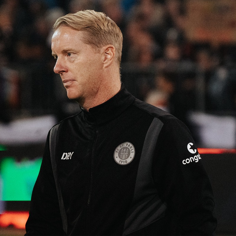 fcstpauli's tweet photo. Der FC St. Pauli hat Cheftrainer Timo #Schultz sowie Co-Trainer Loic Favè von ihren Aufgaben entbunden. Das Präsidium folgte einstimmig der Empfehlung der sportlichen Leitung, einen Wechsel an der Trainerposition vorzunehmen. Co-Trainer Fabian Hürzeler übernimmt vorerst. 

#fcsp