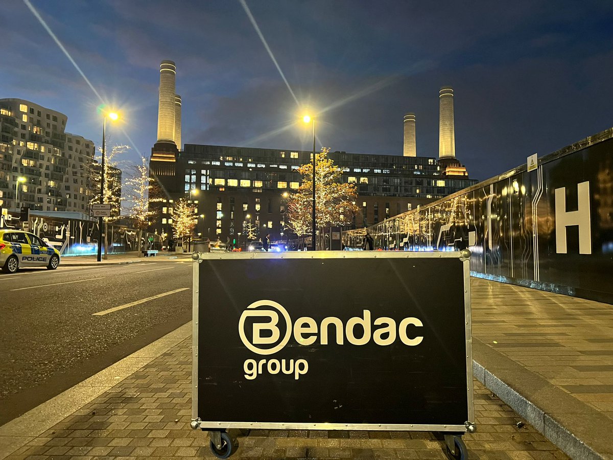 Bendac_Labs's tweet photo. What a year for our engineering team with multiple global installations of our market leading LED screens completed. 

With so many exciting projects still to come before the end of 2022, we can’t wait to celebrate all of Bendac’s successes.
#Bendac #BendacLED #LEDSolutions https://t.co/UWNFLpxe6M