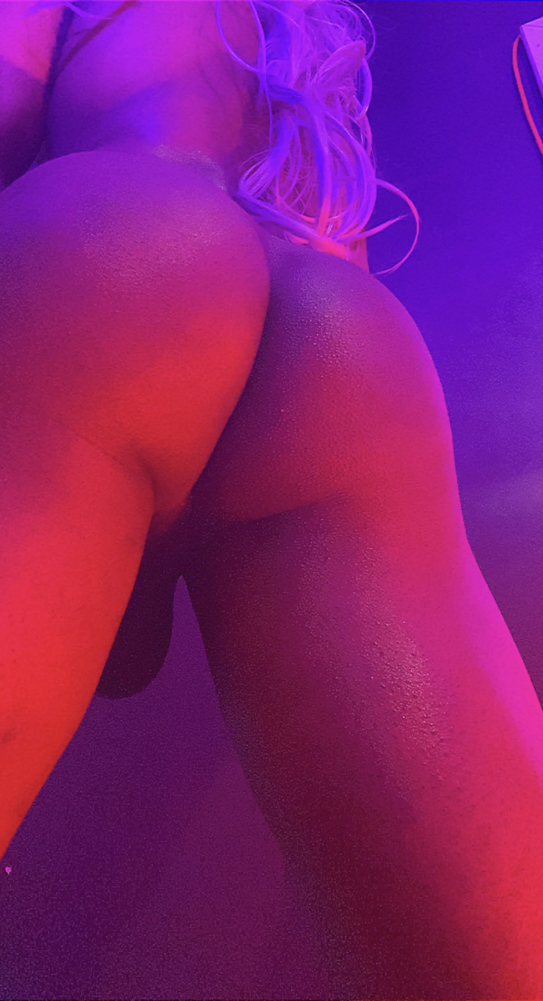 1 pic. Let me sit on your face ? https://t.co/fwB5LGhD1k