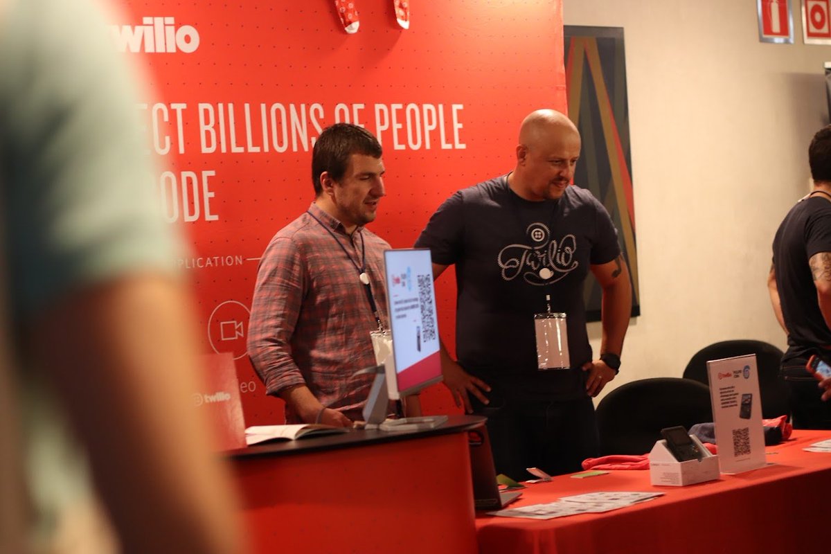 phpulpocon's tweet image. Y también a los sponsors Diamond @twilio, @newrelic, @Nextail_co, @cabify_espana