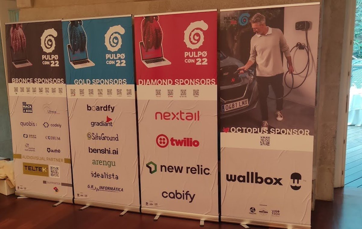 phpulpocon's tweet image. Hicimos una pequeña pausa para café y recuperar fuerzas y estar bien preparados para lo que seguia. En la zona de descanso, tuvisteis la oportunidad de conocer a nuestros sponsor Octopus  @wallbox_es