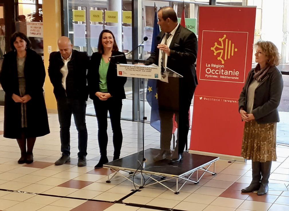 claire_fita's tweet photo. 🧪🔬👩‍🔬 Un pôle #sciences tout neuf au lycée Jean-Jaurès de #Carmaux (81) !
La #Région #Occitanie veut offrir les meilleures conditions d’apprentissage à tous ses #lycéens. https://t.co/xnfbv1nVsW
