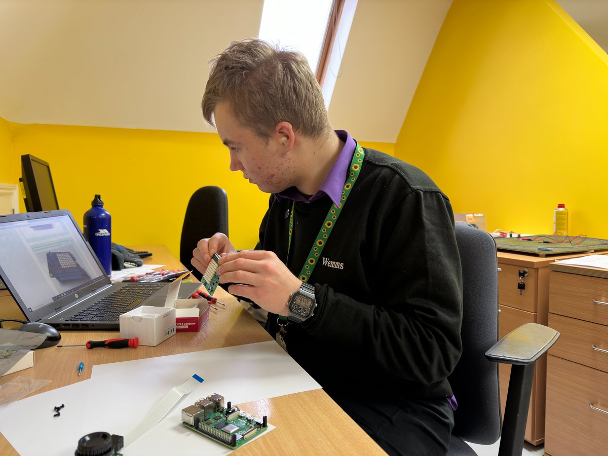 WemmsEducation's tweet image. We are so proud of Tomas: Astro Pi (The European Space Agency &amp;amp; Raspberry Pi Foundation) have approved his proposal to conduct an experiment on the International Space Station to investigate the impact of climate change on glaciers. #astro_pi #raspberrypi #europeanspaceagency