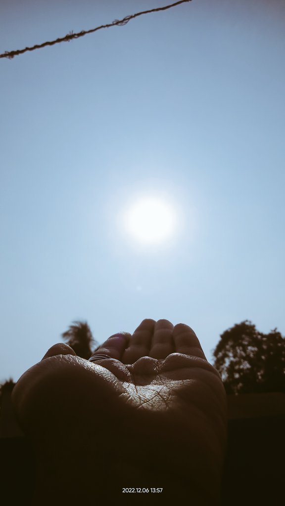 pbeditz3104's tweet photo. Che Sera, Sera ! ☀️✨️🌻
#WhatWillBeShallBe #Literature #LiteraturePosts #NaturePhotography #sun #winter #SunInWinter #CheSeraSera #Faustus https://t.co/vwWw1BKTK8