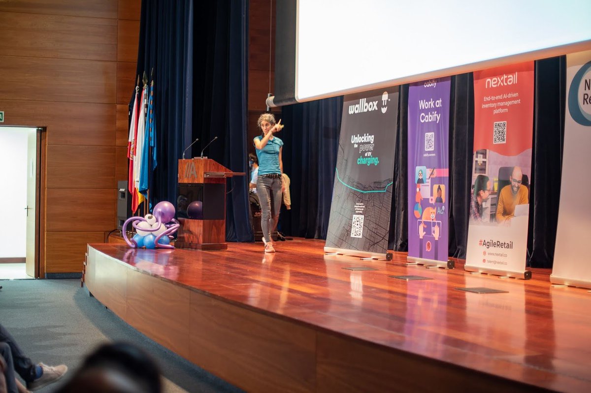 phpulpocon's tweet image. Volvimos con las pilas cargadas a tope para asistir a la charla de Paula Julve "Unleash the devs"