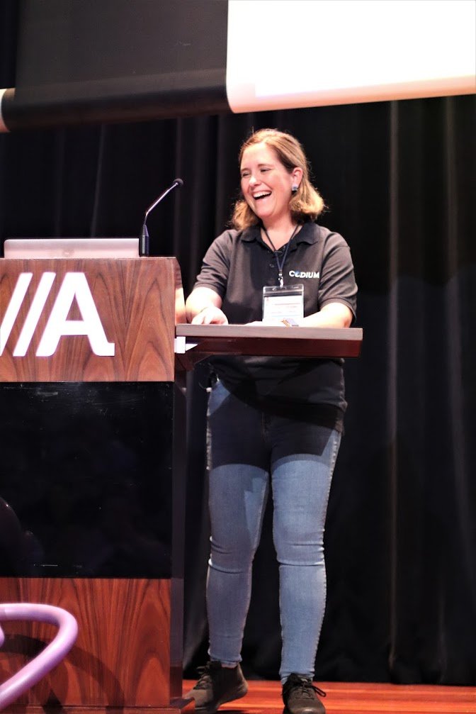 phpulpocon's tweet image. Volvimos con el estomago lleno y la motivación a tope para disfrutar de la charla "Junior XP: cómo practicar eXtreme Programming y no morir en el intento" de @conchaasensio