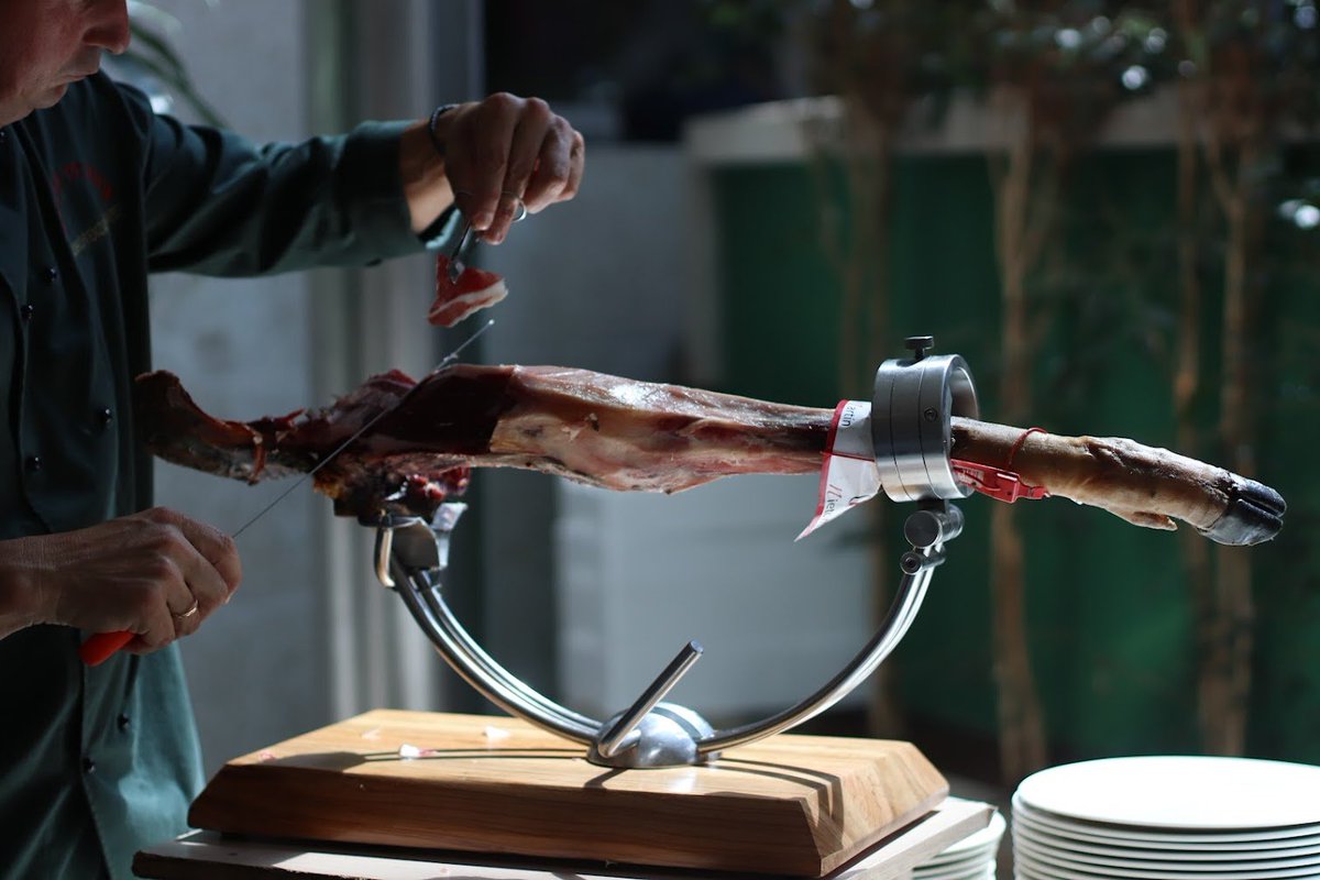 phpulpocon's tweet image. Y llegó la hora de hospitalidad gallega, la mejor comida y del mejor networking, uno de los pilares importantes de la #pulpoCon22 además de las charlas