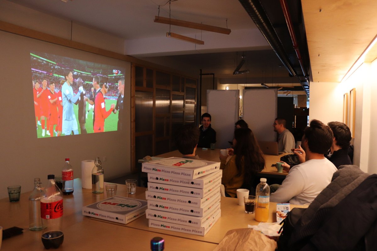 RemoteCrew tweet media