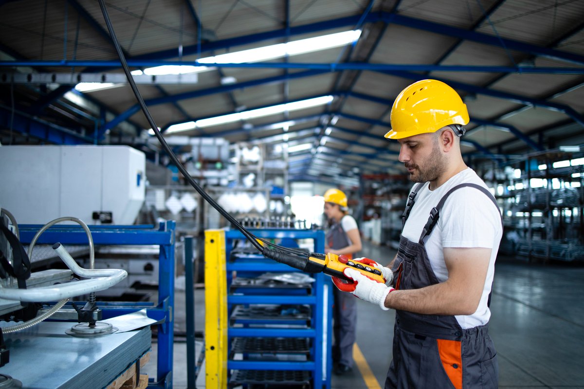 ExperTeamMaroc's tweet photo. #actualite  Le Forum International des Zones Industrielles, à l’initiative d’Industrie du Maroc Magazine et sous l’égide du ministère de l’Industrie et du Commerce est de retour pour une 2ème édition le 7 décembre, au Carré d’Or de Casablanca.

🔸https://t.co/4HEcCWJvcm https://t.co/NpnBtzHzin