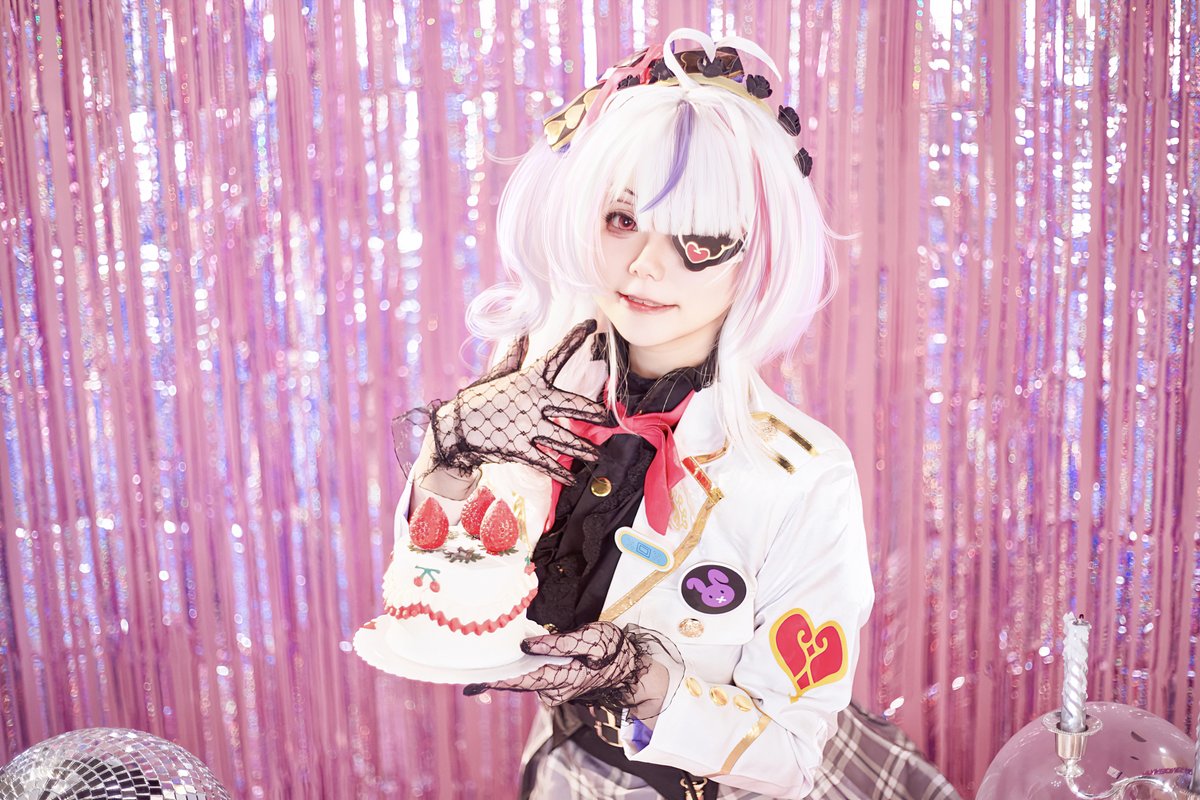 lin_watanabe's tweet photo. Hope your every day is a strawberry-flavored 🍓happy birthday, my little sweetheart🥰❤️‍🩹🐰
#MariDollDay 
#MariArt 
#MariaMarionette 
#cosplay https://t.co/7KtzVLWAY0