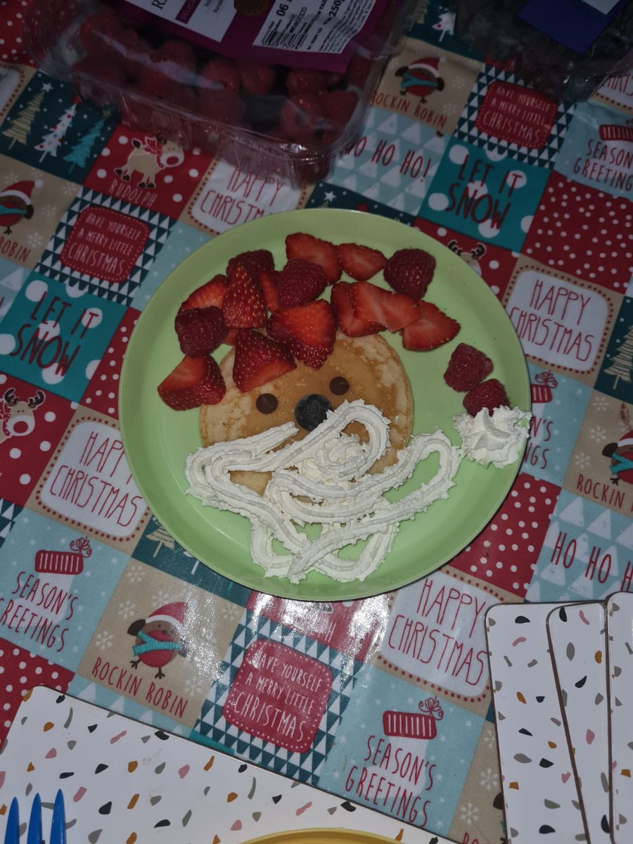 MsAndersonDHT's tweet photo. Nurture group having a fun time this morning creating Santa pancakes for breakfast 🎅🎄🎁🌲🧑‍🎄🥞 #delish #wherewasmyinvite #itsbeginningtolookalotlikexmas https://t.co/2F2cXmx5W9