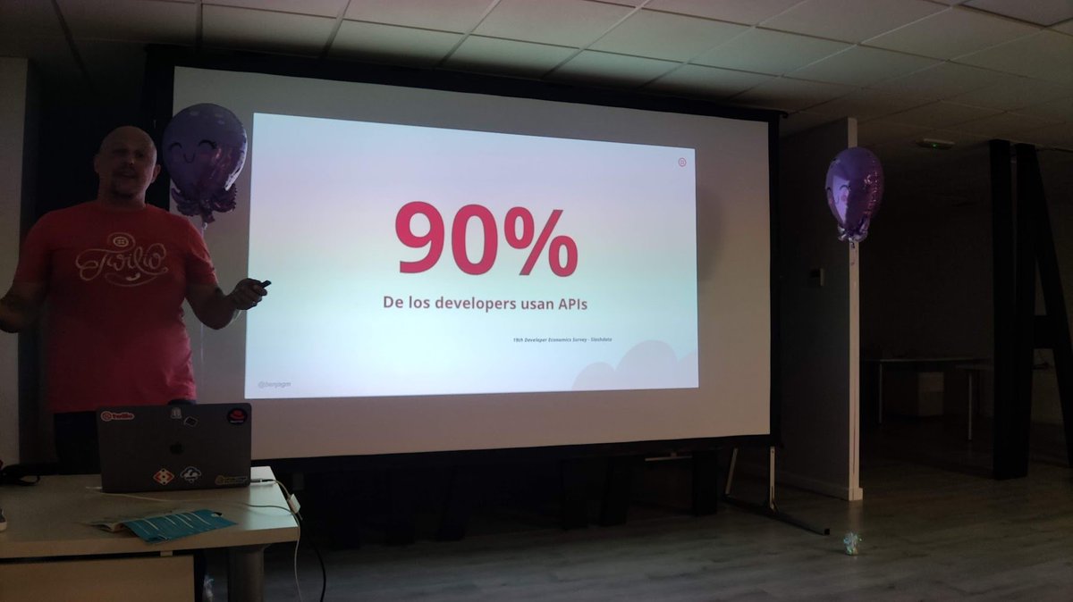 phpulpocon's tweet image. Se nos quedan en el tintero los icebreaks, eventos de comunidad totalmente gratuitos complementarios a la #pulpoCon22 y otras muchas pequeñas cosas