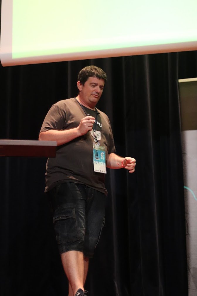 phpulpocon's tweet image. Llegó la última charla al uso: "DevOps: no eres tan especial, no cometas estos errores" de @ricardclau