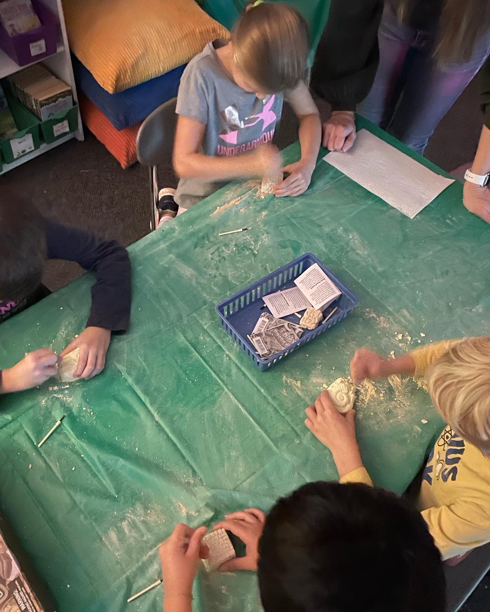 The perfect way to end our EL unit on paleontologists and fossilization, Jurassic Park day! <a href="/PleasantUnionYR/">Pleasant Union Elem</a> <a href="/getyourteachon/">Get Your Teach On</a> <a href="/heywadeking/">Wade King</a>