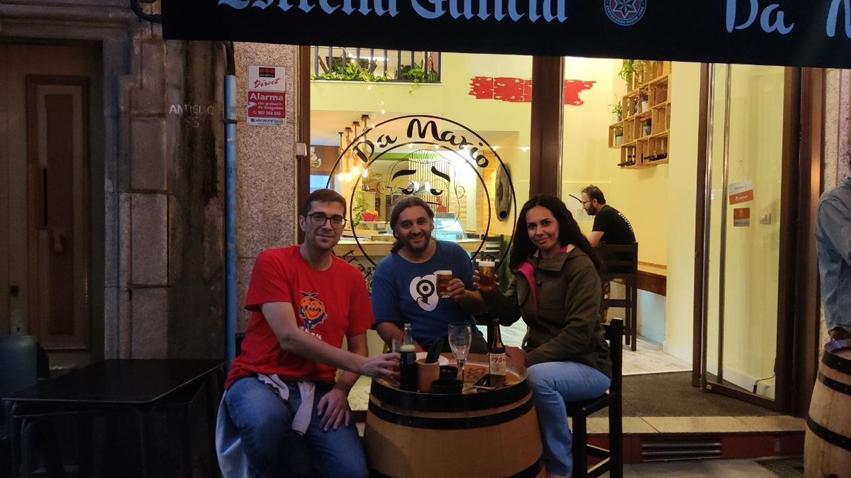 phpulpocon's tweet image. Unos días despues los tres organizadores (@patrimalvido, @rolando_caldas y @sergiocarracedo) nos reunimos para empezar a planear la edicion de 2023