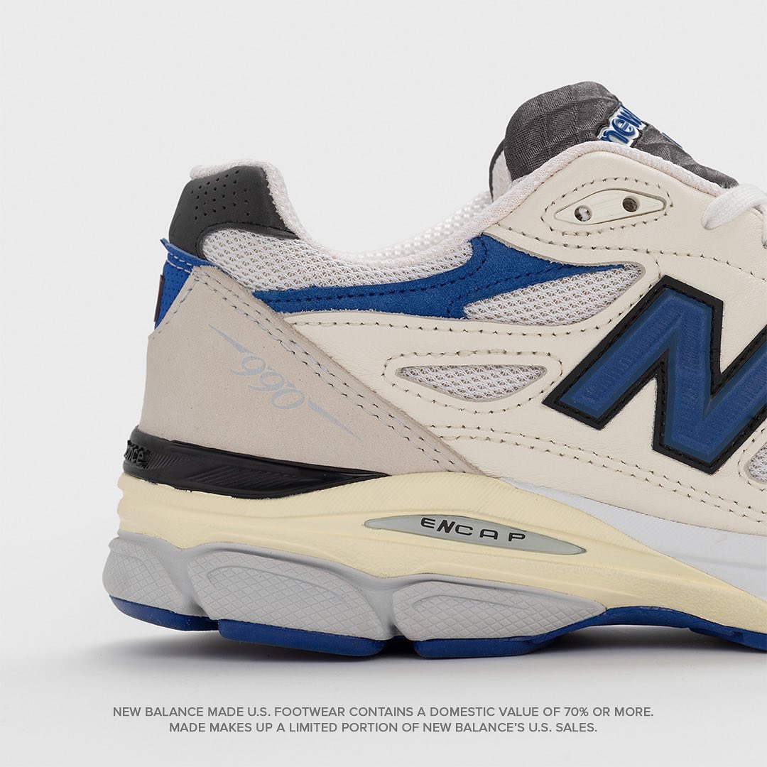 newbalancemena's tweet photo. The Made in USA Seasonal Collection releases two new colorways of the v2 and v3 in arctic circle, featuring premium full grain leather and reflective details.
 
Launch December 10th
 
First come, First served @soledxb https://t.co/t4U54yEmWV