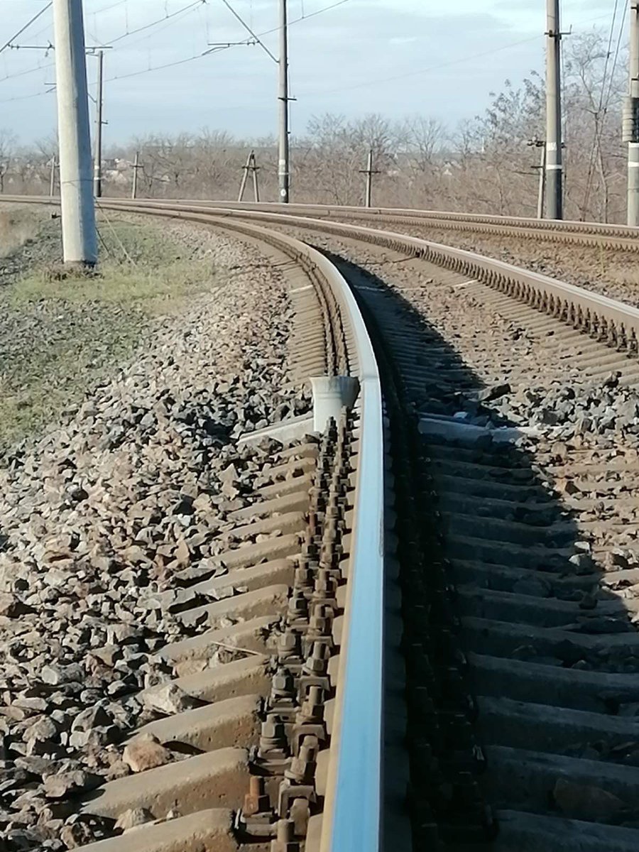 AKamyshin's tweet image. If you're traveling this week, please be aware that we're expecting #russians shelling Ukrainian railway infrastructure again and again. Actually they didn't stop for a day. So we regularly find shit like this on our tracks, demine it and #KeepRunningOnSchedule.