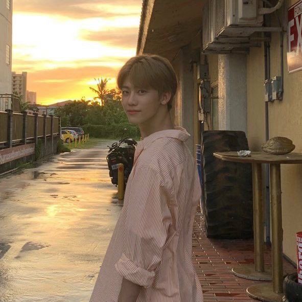 what if : saddam nazwa balikan.

—na jaemin few tweet au
from saddam universe [ex crush]
©callmemaybeeee_