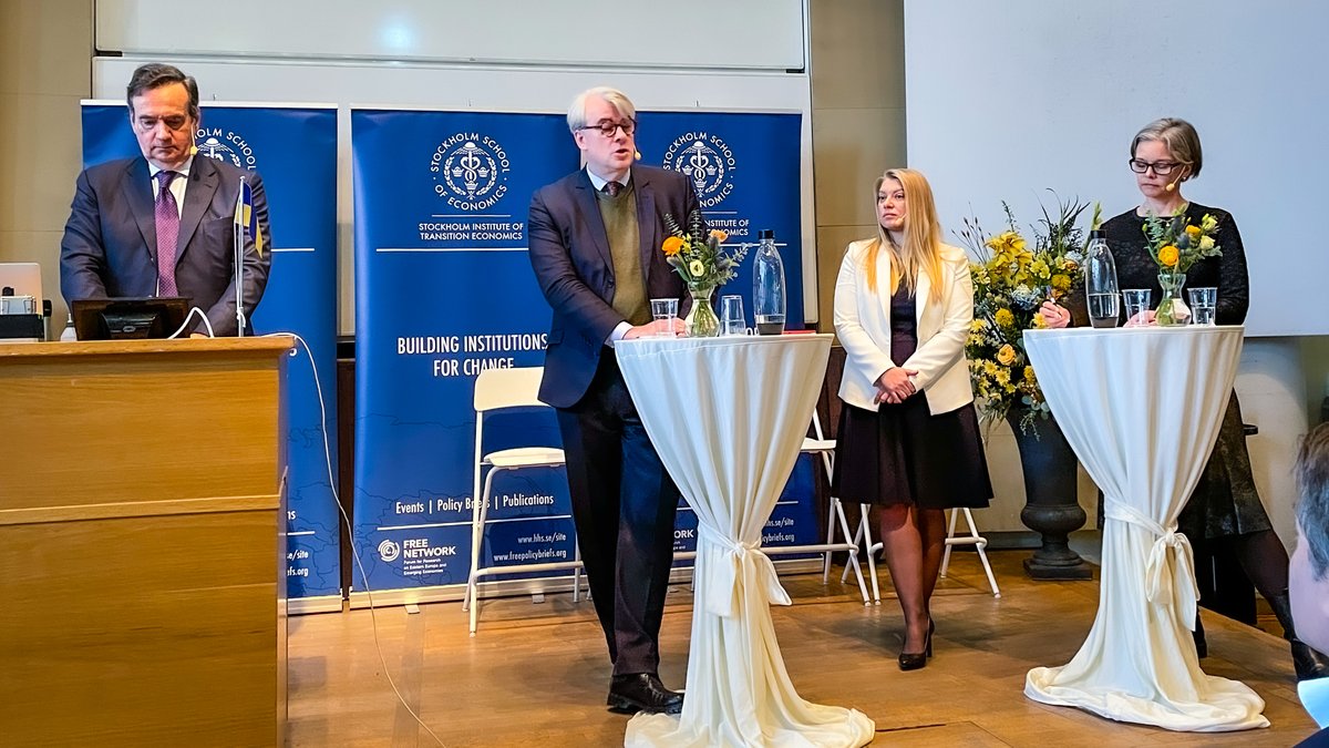 SITEStockholm's tweet photo. 🇺🇦 Panel discussion with Jean-Erik de Zagon from @EIB, Cecilia Thorfinn from @EC_StockholmRep, @FLojdquist from @SCEEUS_UI, and @y_markuts from @kse_ua about the support needed for Ukraine’s reconstruction at #SITEDevDay. Full program https://t.co/skHquc5W32 #DevelopmentDaySITE https://t.co/Qu2fD2hz69
