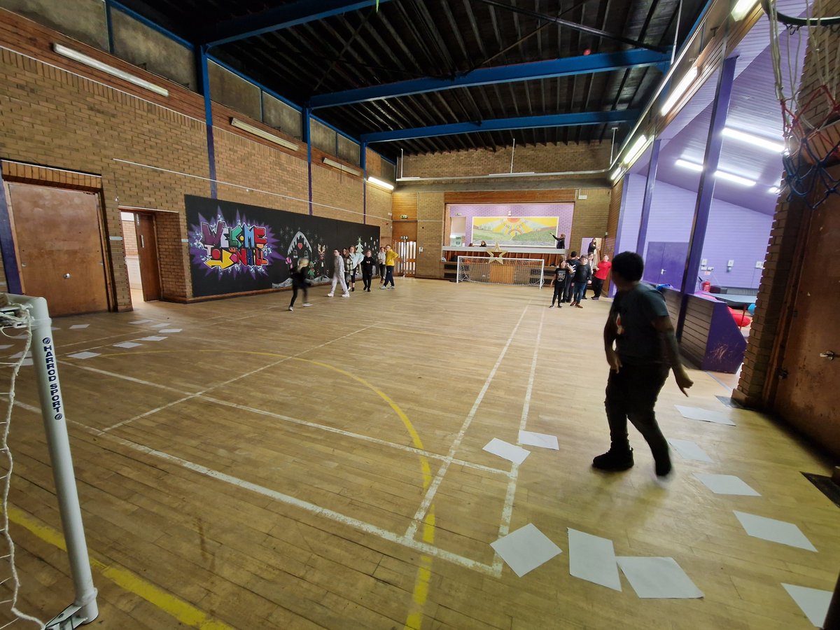 KelseyYsortit's tweet photo. Last week we were working on our team working skills with the Bonhill Young Carers Group. They worked together to solve problems and help their team win. 
@ysortit @WDCouncil @WDCEducation @VoL_Academy @Dumbarton_Acad @OLSPHigh #ysiycarers #youngcarers #youngcarers #becausewecare https://t.co/EvQgs19vAN