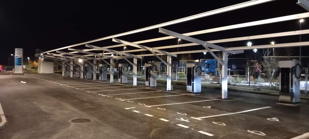 _PrintTech's tweet image. Première station de @ENGIEgroup, elle sera bientôt disponible à Ressons Ouest 👌
Enfin une grande station dès le début, en plus c'est français !