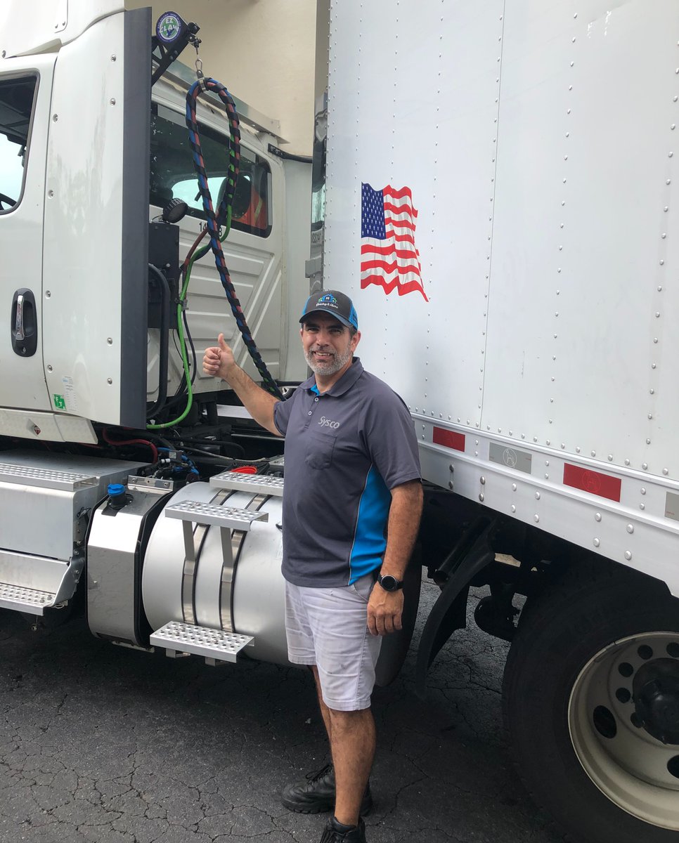 ez_claw's tweet photo. 👍 Thumbs up for our EZ Claw Tensioner--ALWAYS made in America! 🇺🇸

#madeinAmerica #madeinUSA #trucking #dieseltrucks #18wheeler https://t.co/btENReVJb4