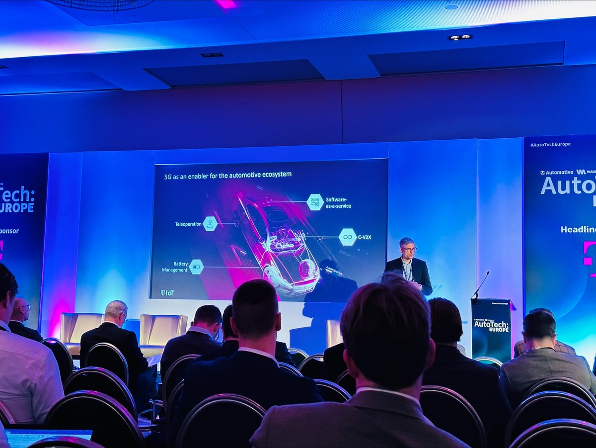 5G_Blueprint's tweet image. Snapshots from partner @V_tron&apos;s visit to #AutoTechEurope: an event gathering big industrial players and telecom companies to discuss the future of mobility and teleoperation ⚡️🚗

@6G_SNS #CAM #teleoperation #h2020